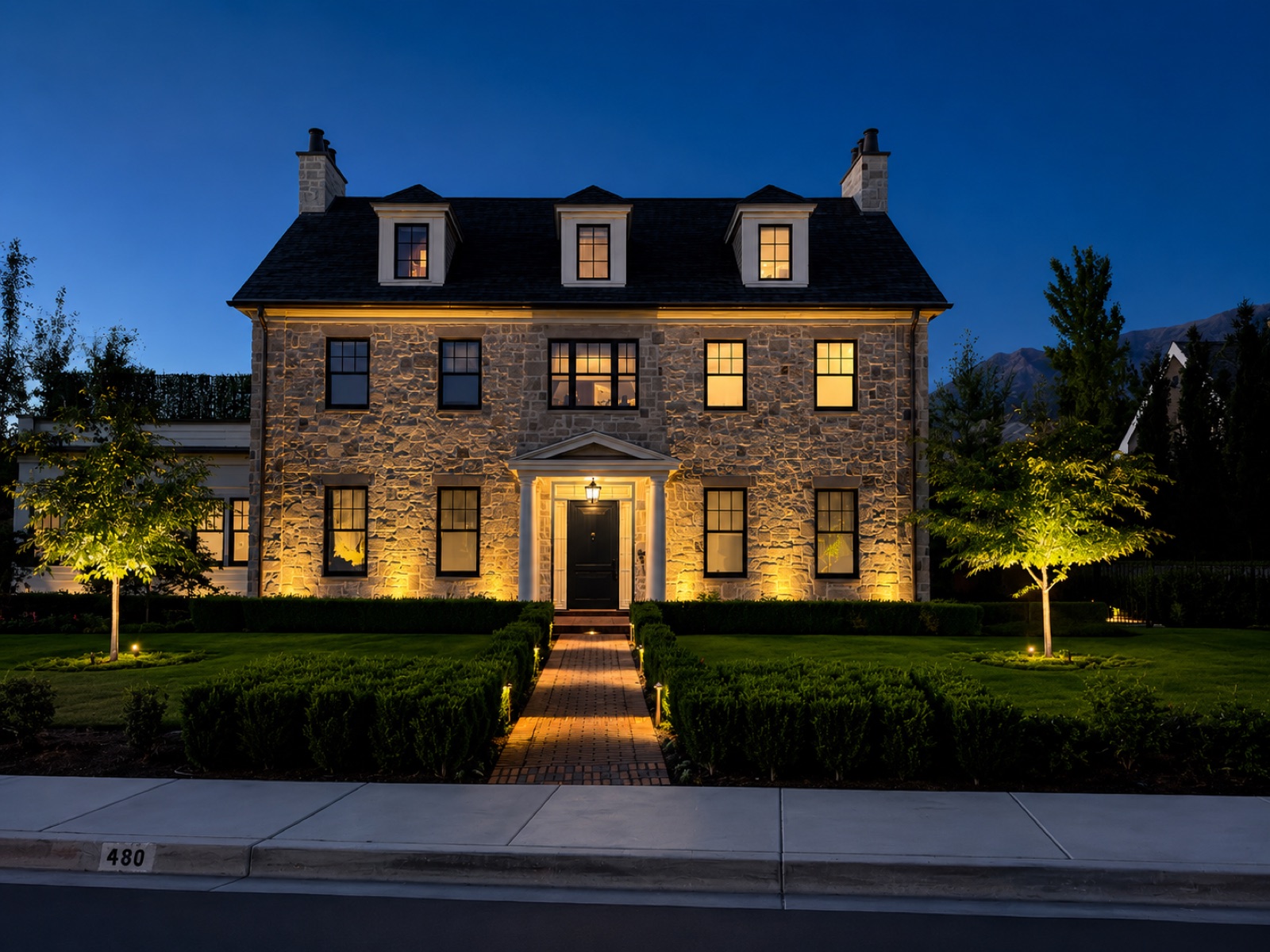Front yard landscape lighting Utah